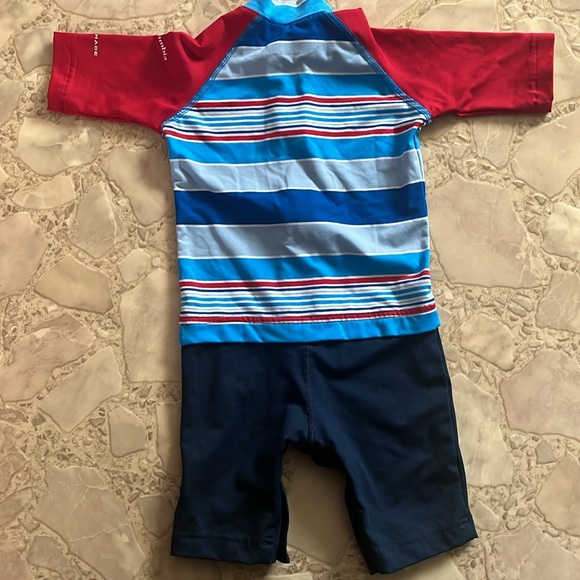 Columbia 4T Sunguard swimsuit Never been Worn - Picture 2 of 6